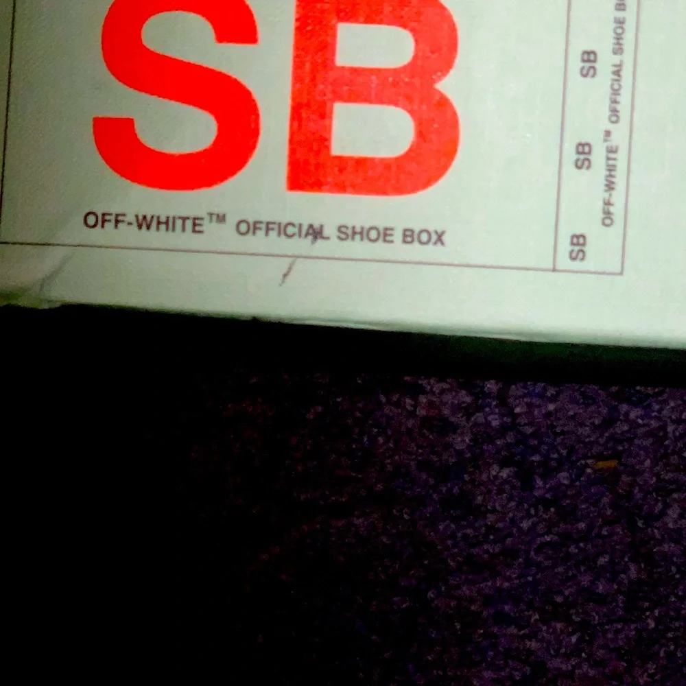 OFF-WHITE BOX 📦 JUST BOTTOM